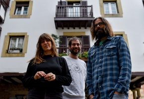 Chaqueta de Chándal lanzan Futuro, Tú Antes Molabas, su nuevo disco